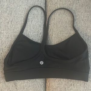 Black lululemon sports bra